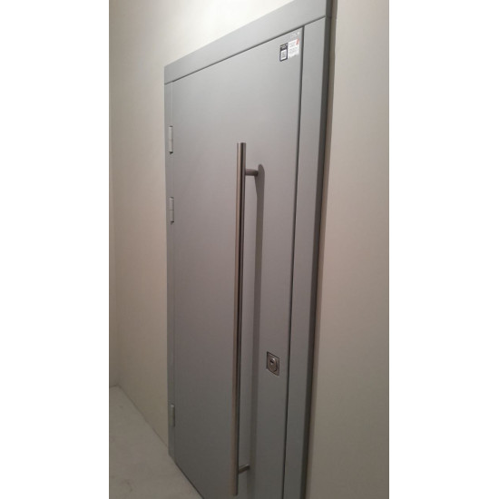 Металеві вхідні двері MaxiLux К4053 